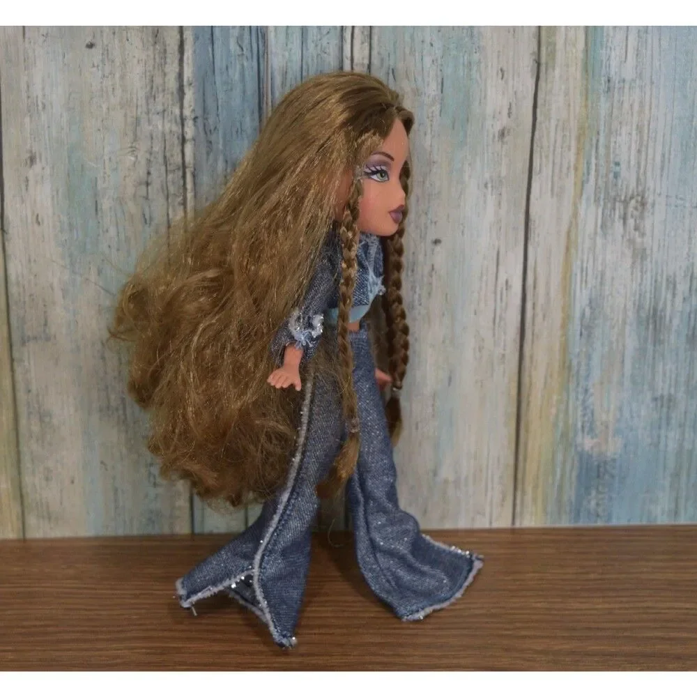 Bratz Doll Yasmin 2001 MGA In Cloe Denim Outfit Brown Hair Braids Vintage